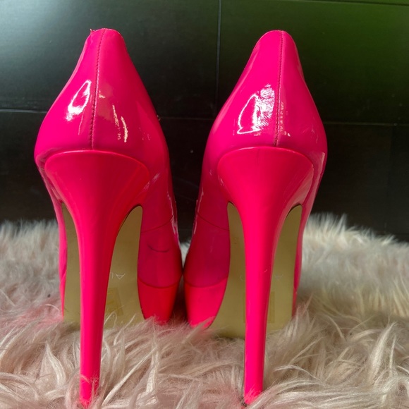 Aldo neon pink high heel - Picture 4 of 5